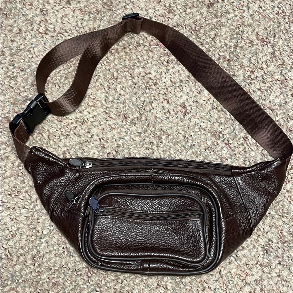 Vintage 90s Brown Leather Men's Fanny pack/Crossbody Bag